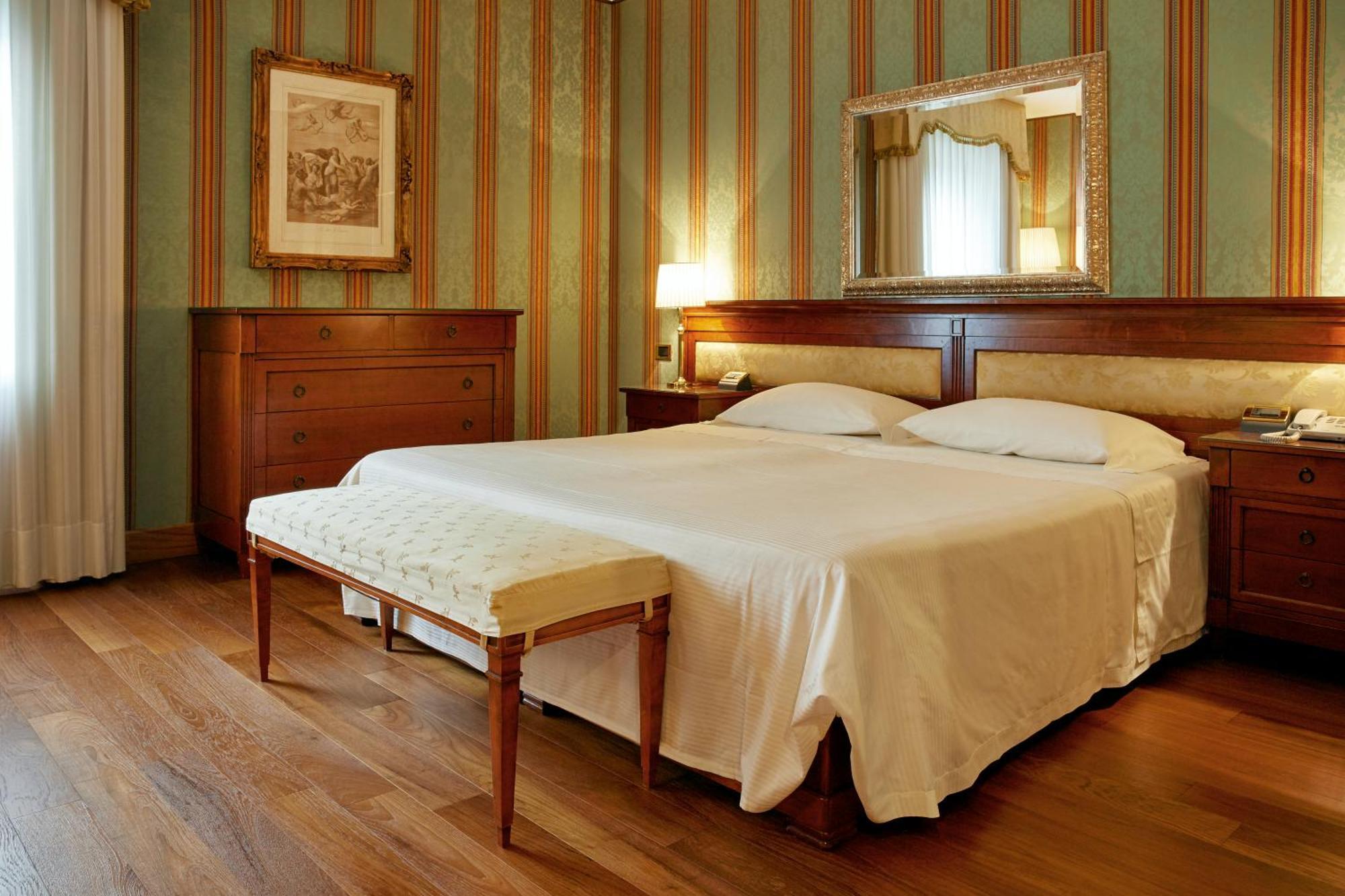 Deluxe Double or Twin Room,1279519600:JPEG